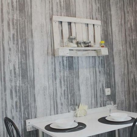 Apartment Квартира Ярослава Мудрого Kryvyi Rih Exterior photo